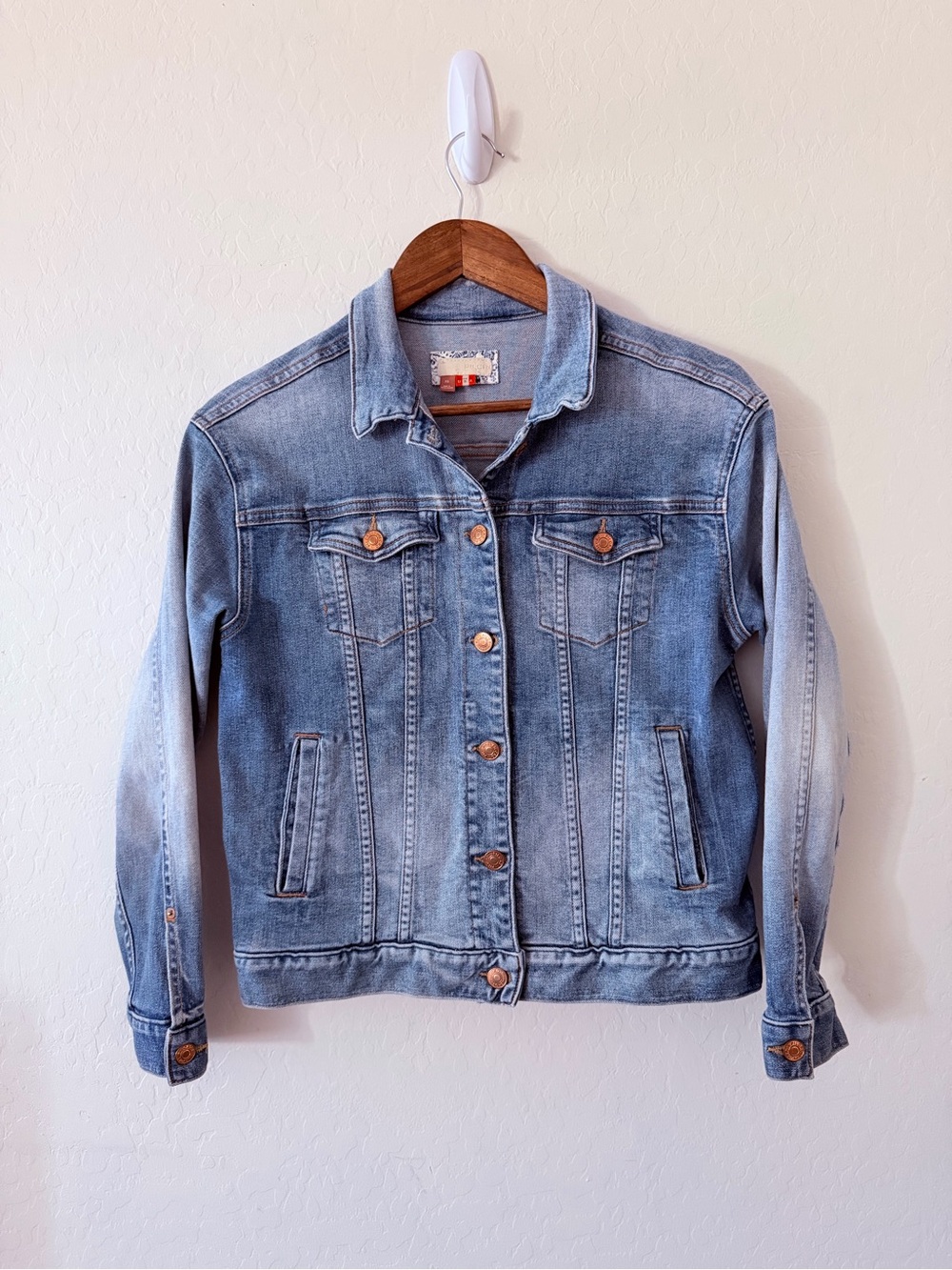 Pilcro Anthropologie Denim Trucker Jacket XS Made in USA Medium Wash Stretch